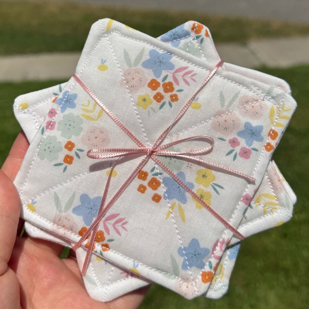 Floral Quilted Coasters Set